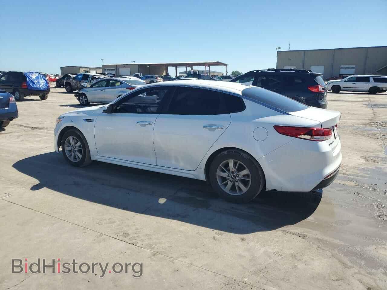 2018 KIA OPTIMA - VIN: 5XXGT4L34JG202004 - Фото 2