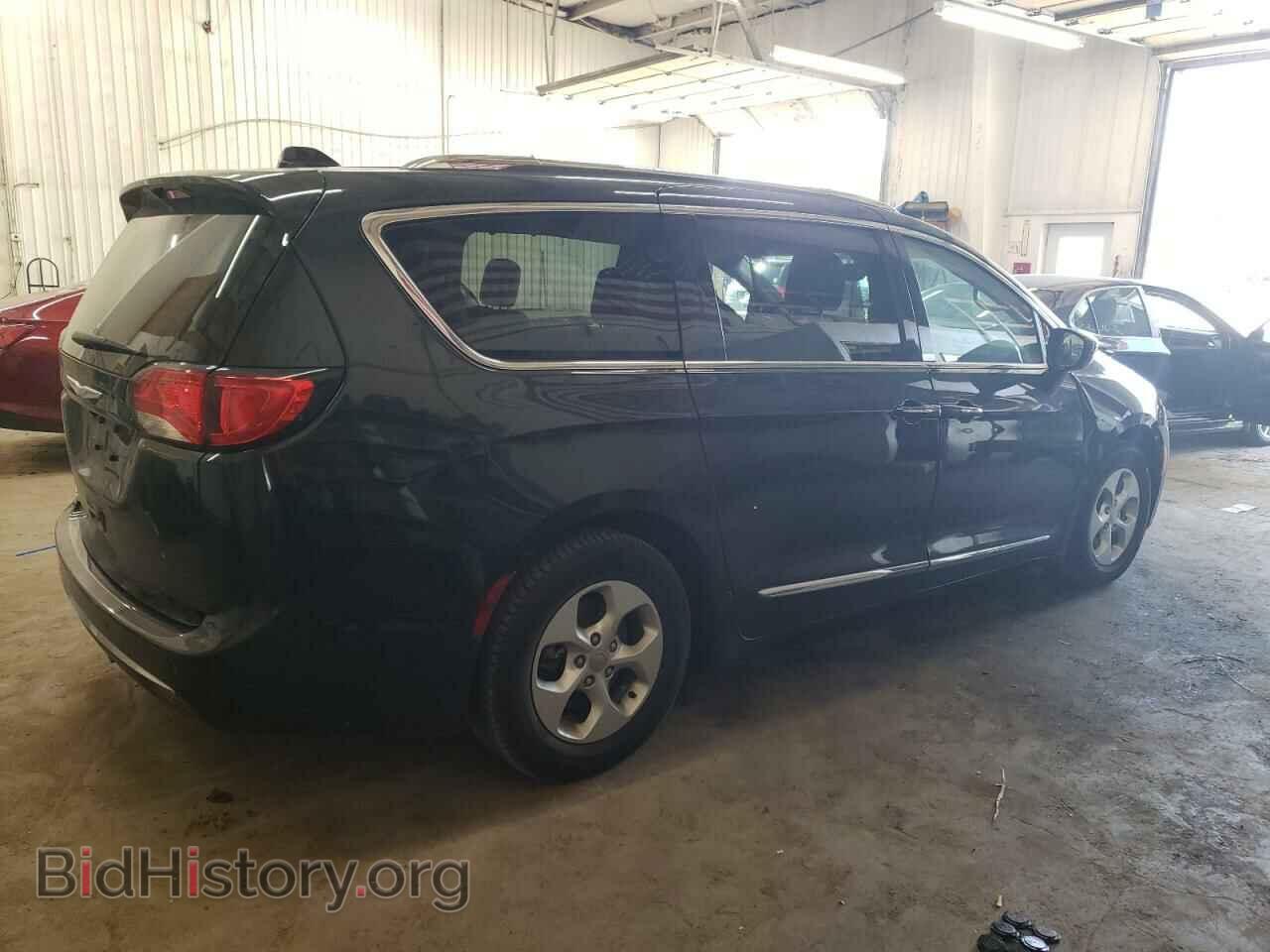 2017 CHRYSLER PACIFICA - VIN: 2C4RC1EG6HR752717 - Фото 3