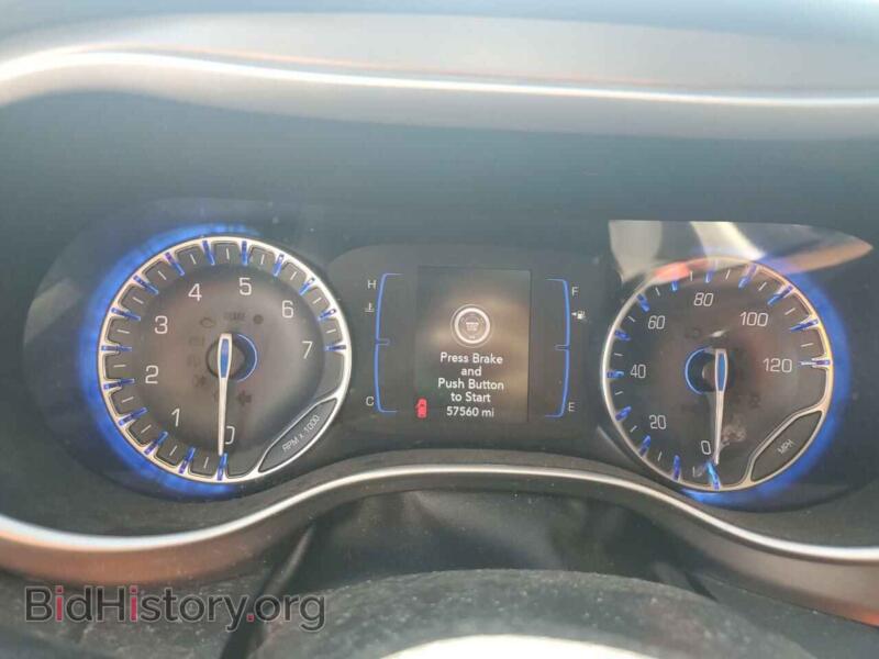 2020 Chrysler PACIFICA (VIN 2C4RC1FG5LR210208) — фото 9 из 12