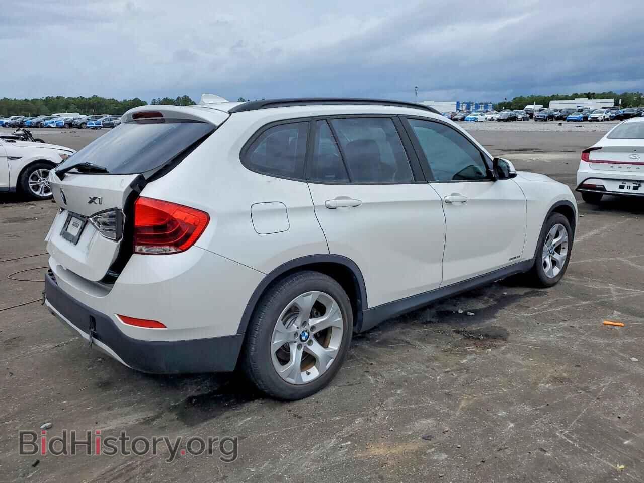 2015 BMW X1 - VIN: WBAVM1C59FVZ94521 - Фото 3