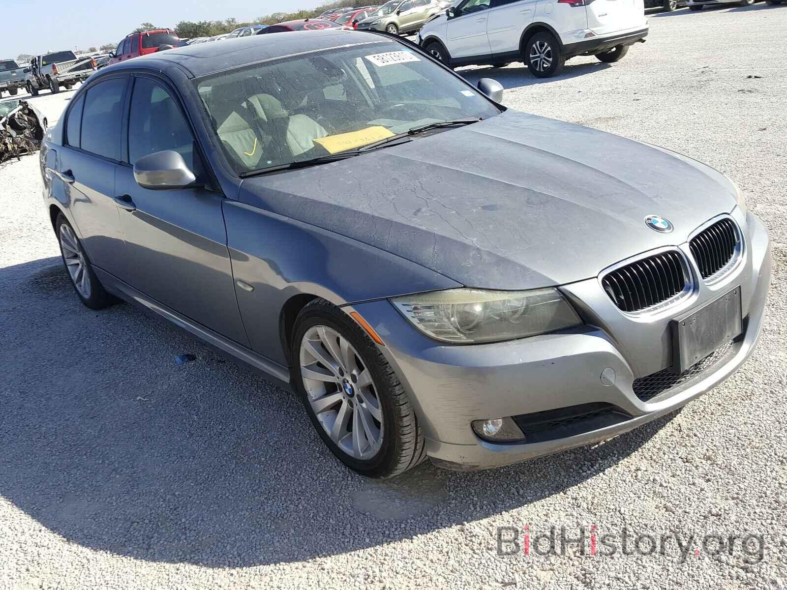 Photo WBAPH7C59BE131051 - BMW 3 SERIES 2011