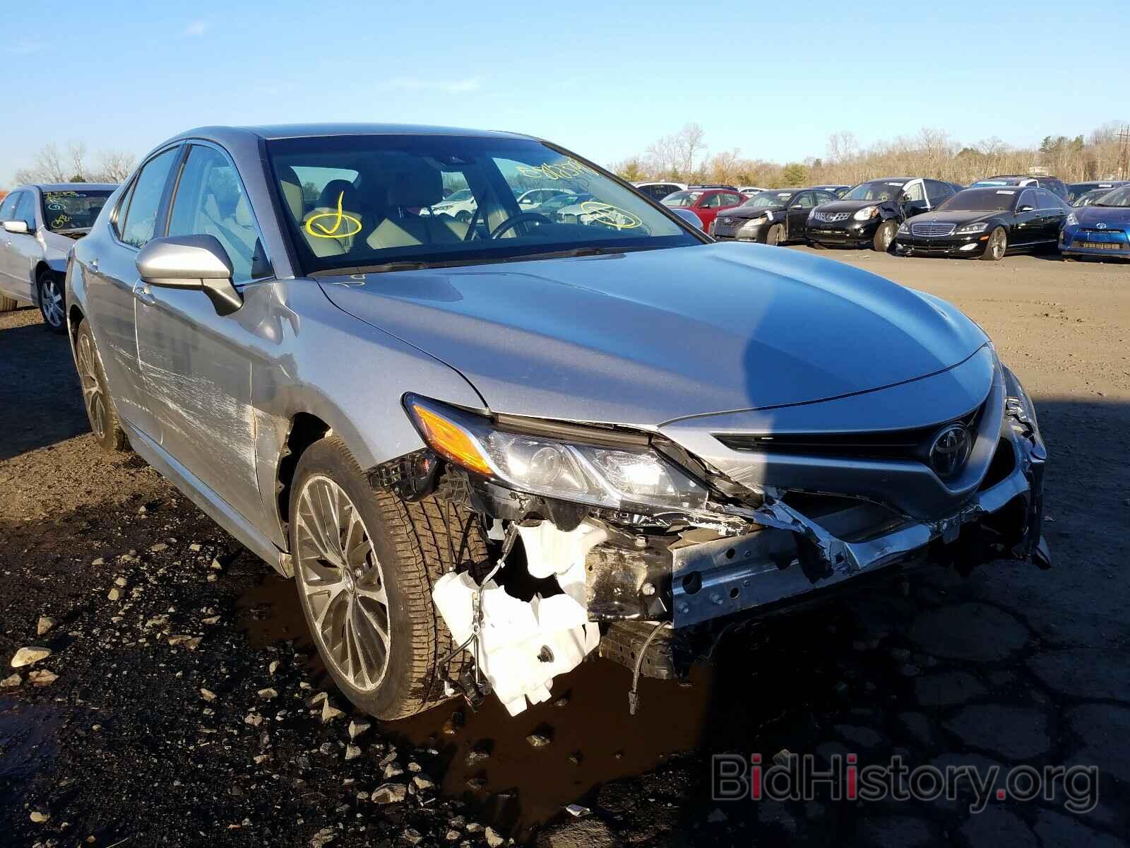 Photo 4T1B11HK9JU590660 - TOYOTA CAMRY 2018