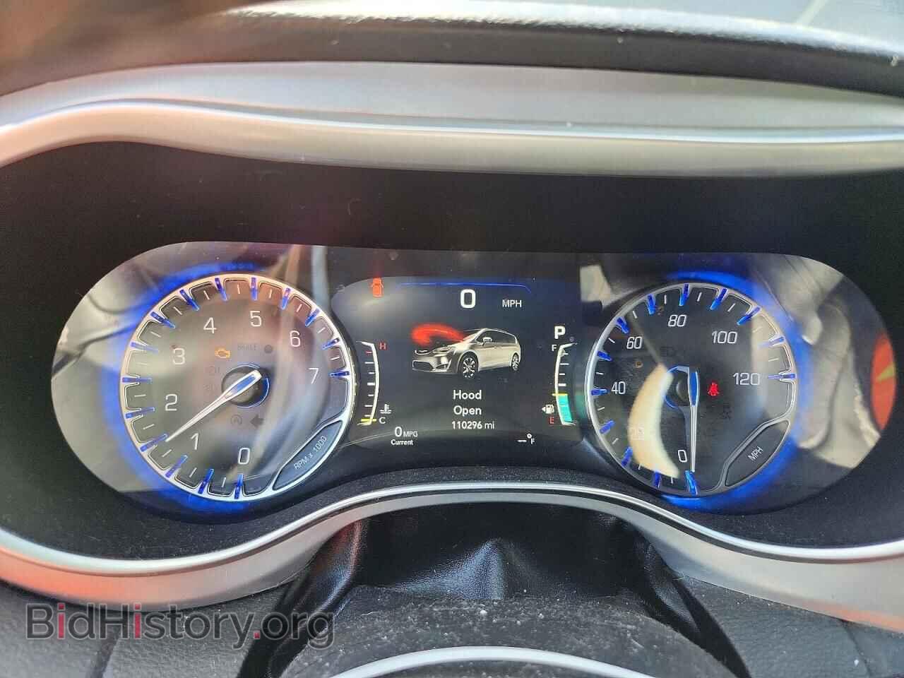 2018 CHRYSLER PACIFICA - VIN: 2C4RC1EG3JR228981 - Фото 9