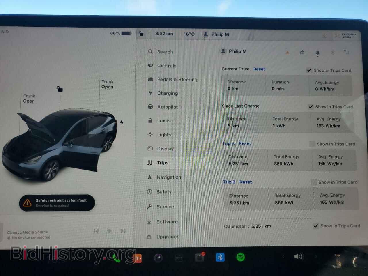 2024 TESLA MODEL Y - VIN: 7SAYGDED2RF016204 - Photo 9