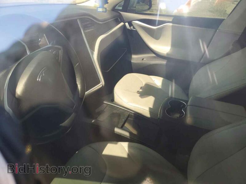 2013 Tesla MODEL S (VIN 5YJSA1CG3DFP03930) — фото 7 из 12