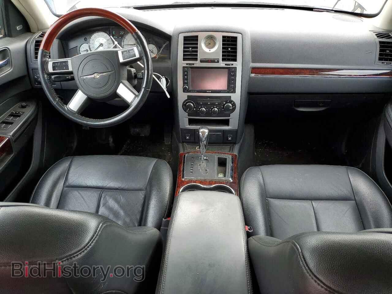 2010 CHRYSLER 300 - VIN: 2C3CA3CV2AH146470 - Photo 8