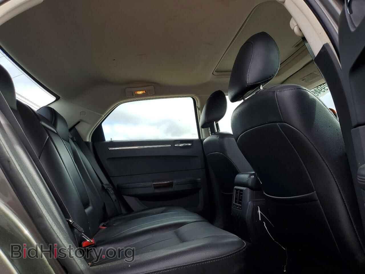 2010 CHRYSLER 300 - VIN: 2C3CA3CV2AH146470 - Photo 10