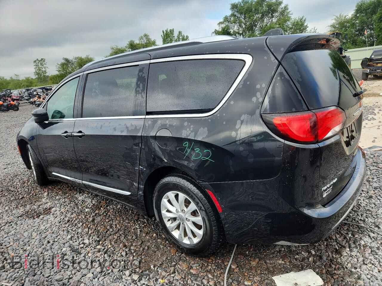 2018 CHRYSLER PACIFICA - VIN: 2C4RC1EGXJR291821 - Photo 2