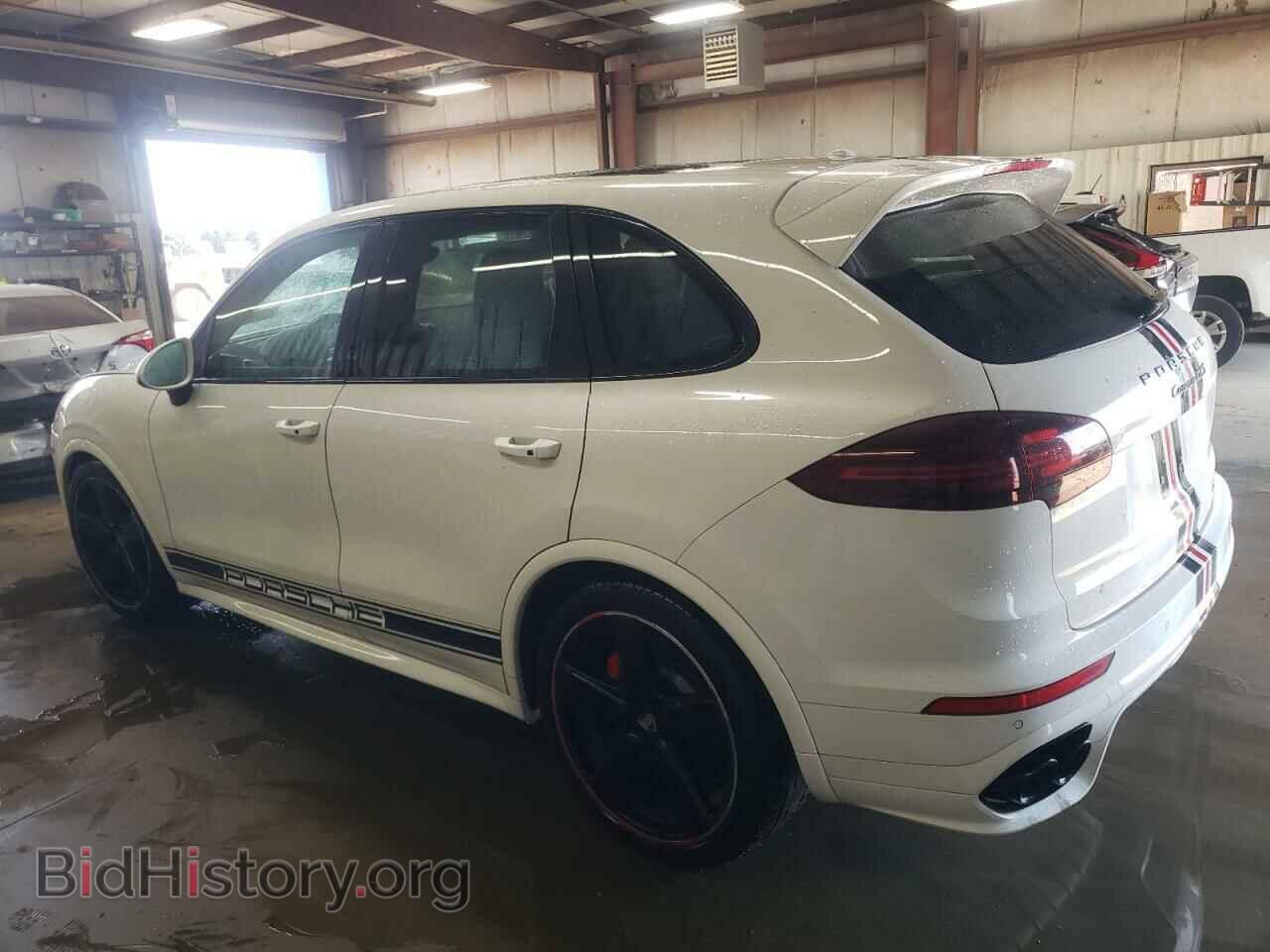 2016 PORSCHE CAYENNE - VIN: WP1AD2A28GLA79526 - Фото 2