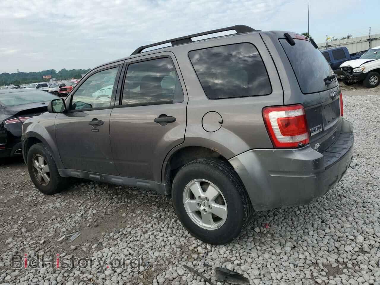 2011 FORD ESCAPE - VIN: 1FMCU0D75BKB54246 - Photo 2