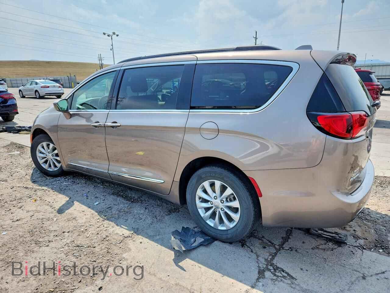 2017 CHRYSLER PACIFICA - VIN: 2C4RC1BG4HR660042 - Фото 2