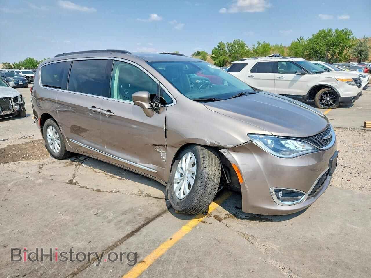 2017 CHRYSLER PACIFICA - VIN: 2C4RC1BG4HR660042 - Фото 4
