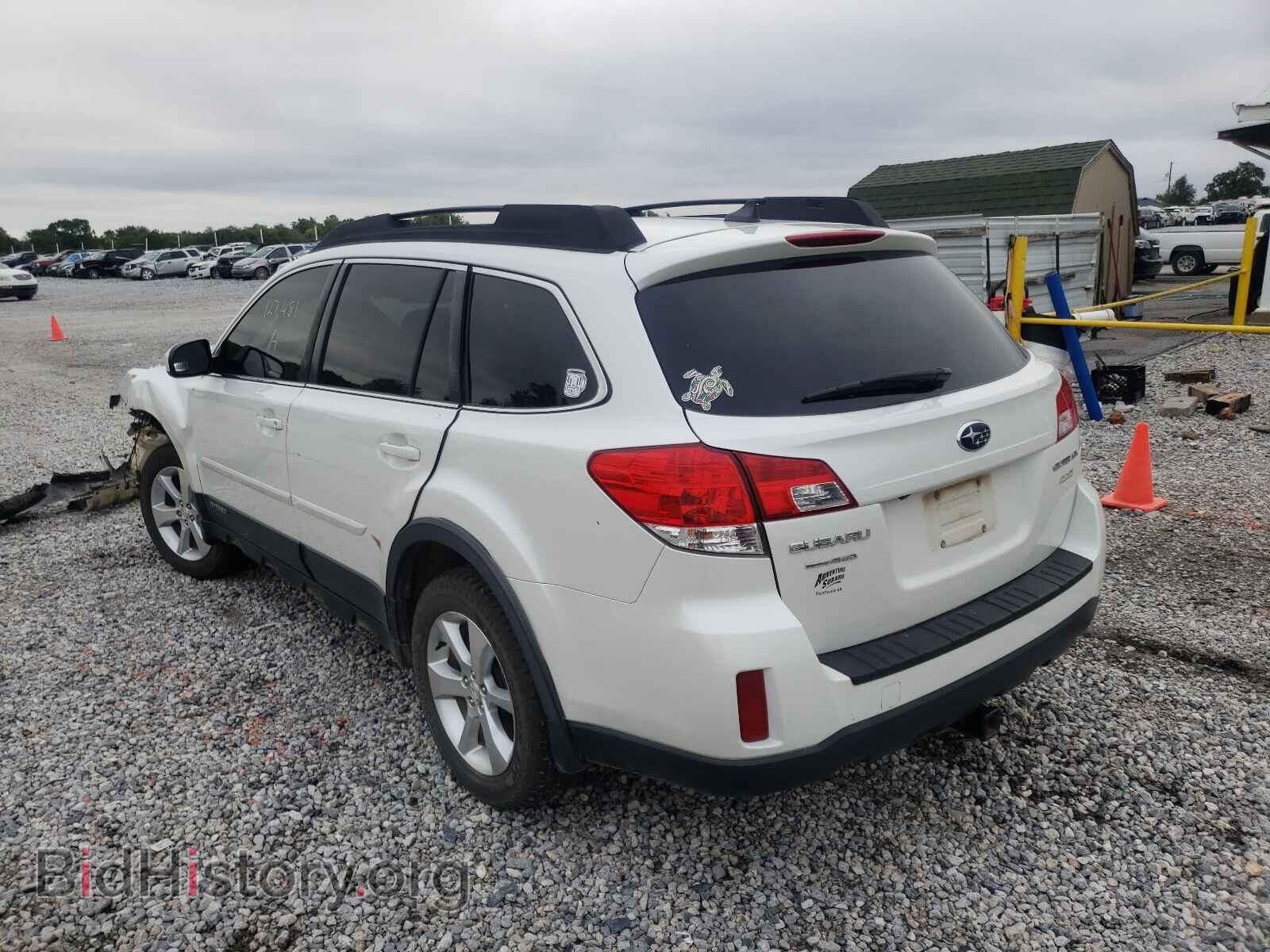 2014 SUBARU OUTBACK - VIN: 4S4BRBLC8E3303450 - Photo 3