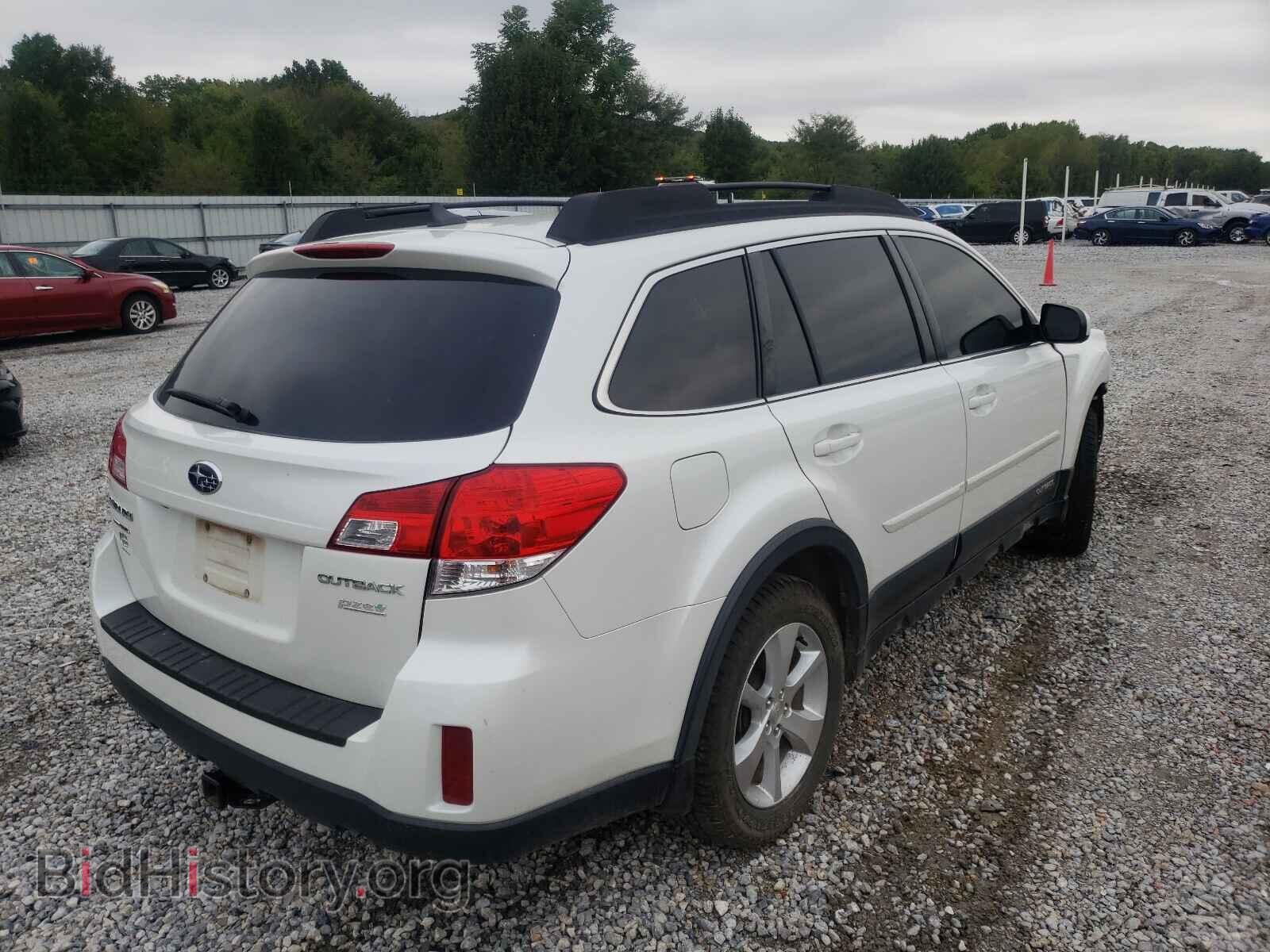2014 SUBARU OUTBACK - VIN: 4S4BRBLC8E3303450 - Photo 4