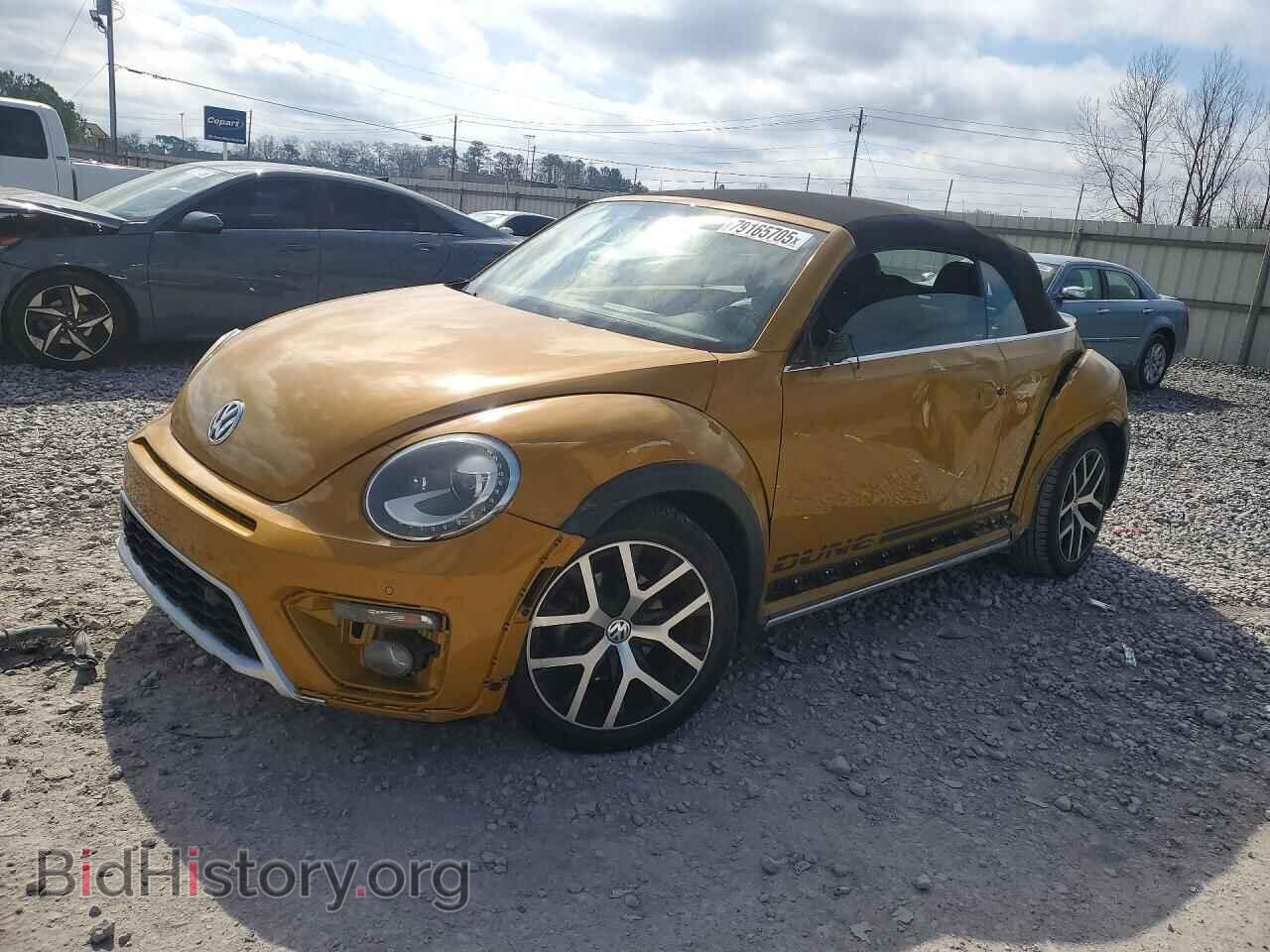 Photo 3VWT17AT0HM807166 - VOLKSWAGEN BEETLE 2017