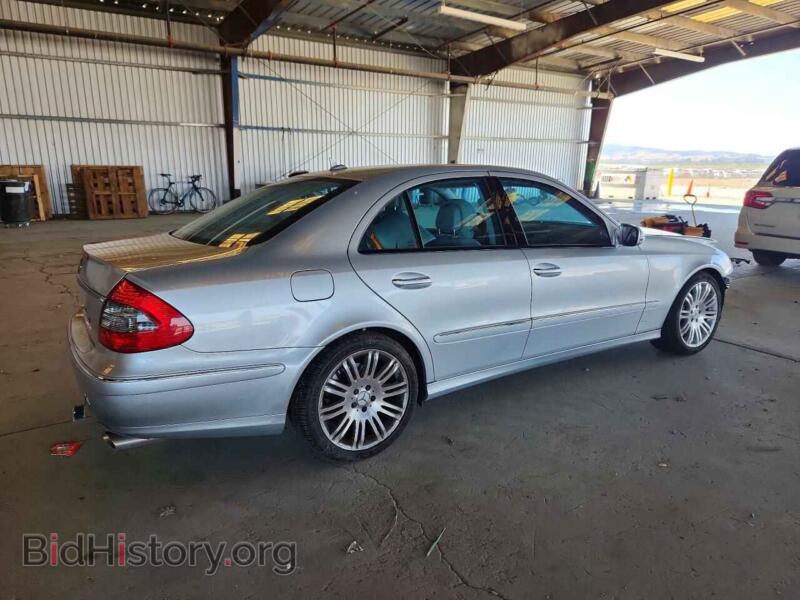 2007 Mercedes-Benz E-CLASS (VIN WDBUF56X57B049144) — фото 3 из 15