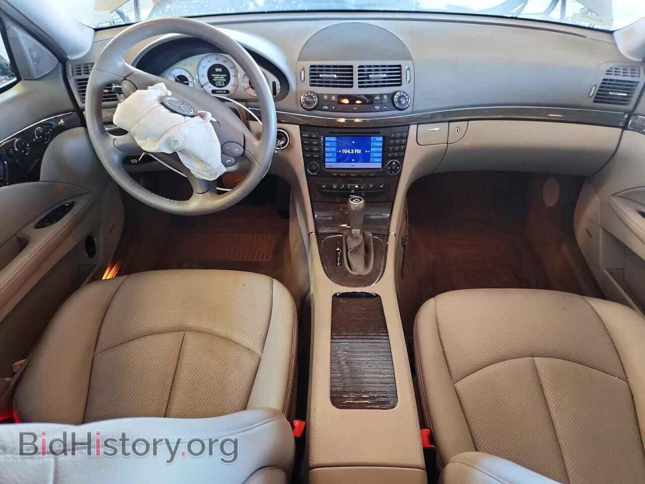 2007 Mercedes-Benz E-CLASS (VIN WDBUF56X57B049144) — фото 8 из 15