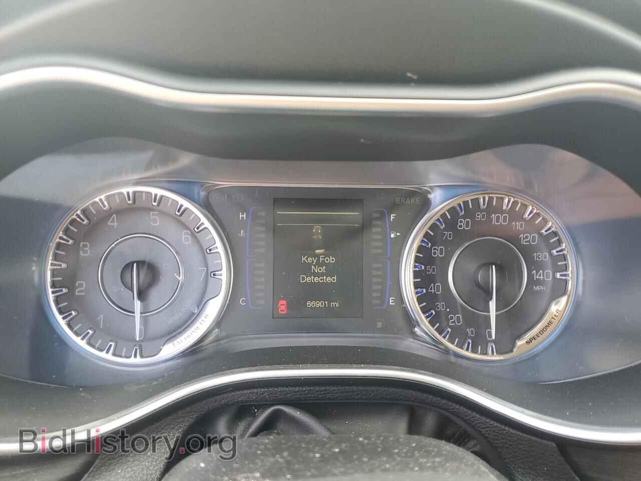 2016 CHRYSLER 200 - VIN: 1C3CCCAB0GN191460 - Фото 9