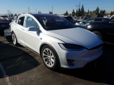 2018 Tesla MODEL X, белый — VIN 5YJXCBE21JF127306, Copart