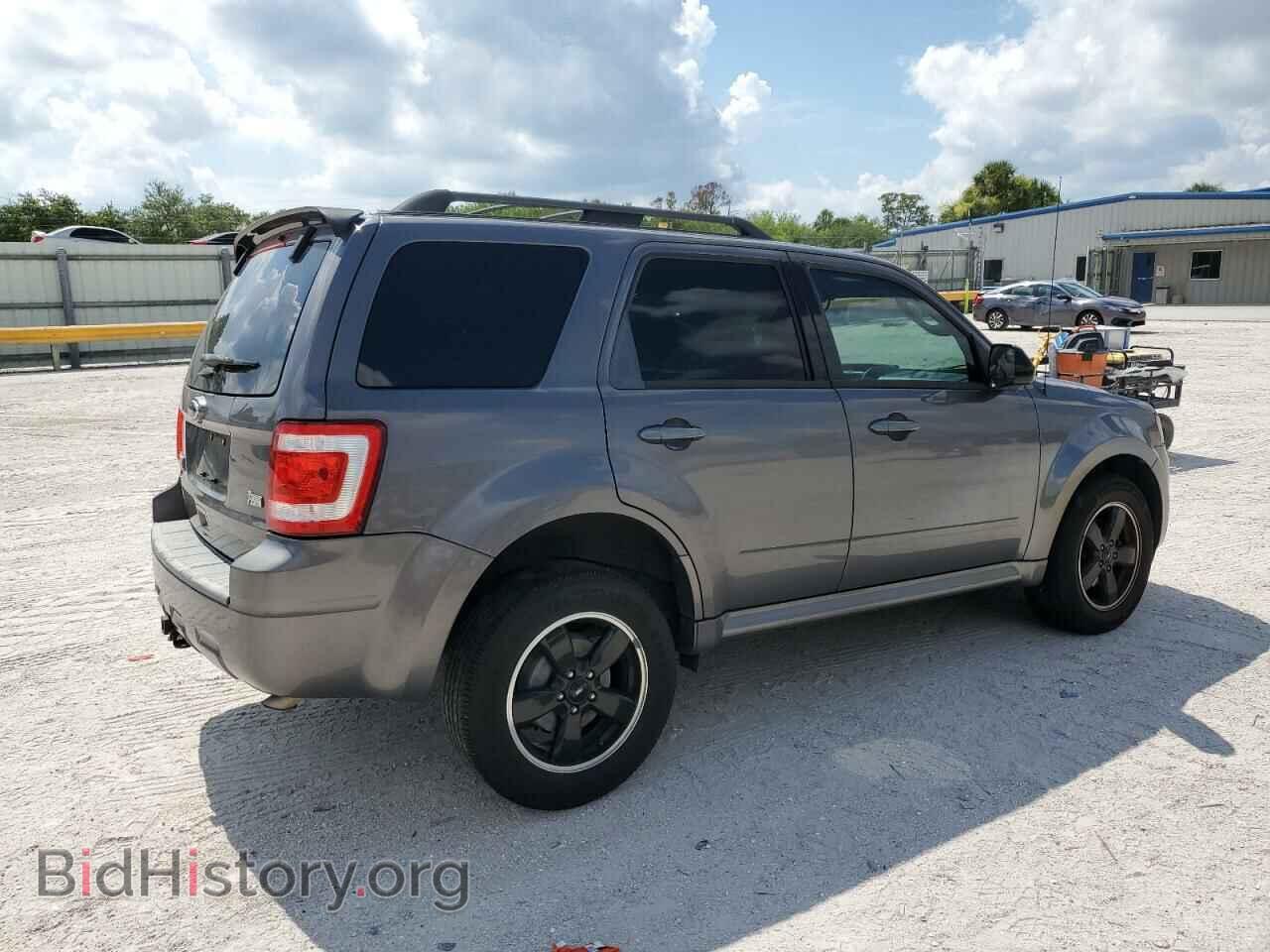 2011 FORD ESCAPE - VIN: 1FMCU0DG4BKB14367 - Фото 3