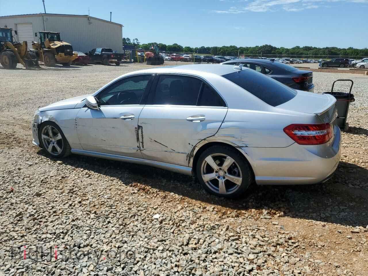 2011 MERCEDES-BENZ E-CLASS - VIN: WDDHF5GB1BA451544 - Фото 2