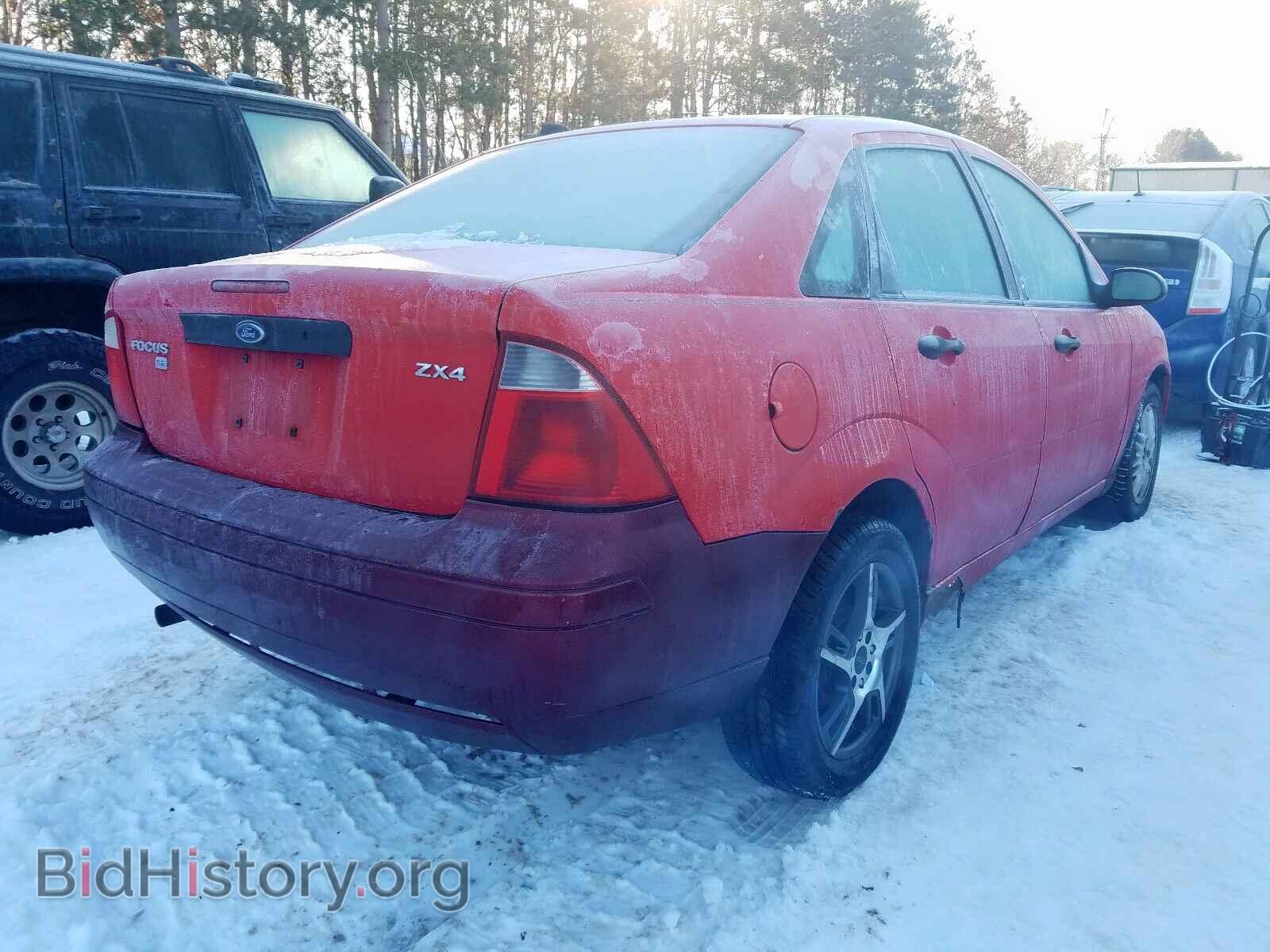 2005 FORD FOCUS - VIN: 1FAFP34N65W220718 - Фото 4