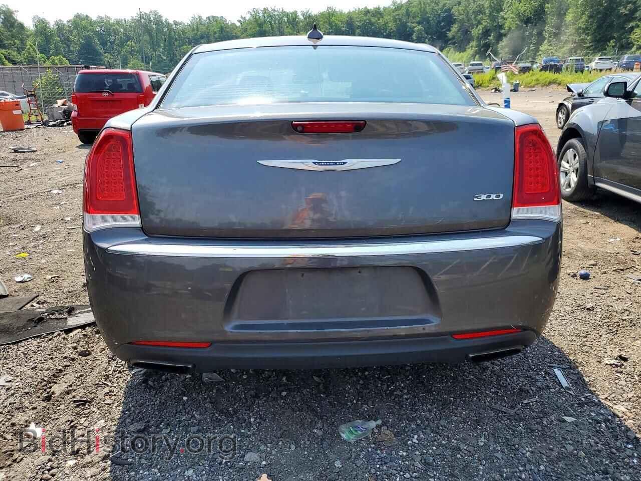 2019 CHRYSLER 300 - VIN: 2C3CCAEG4KH612107 - Фото 6