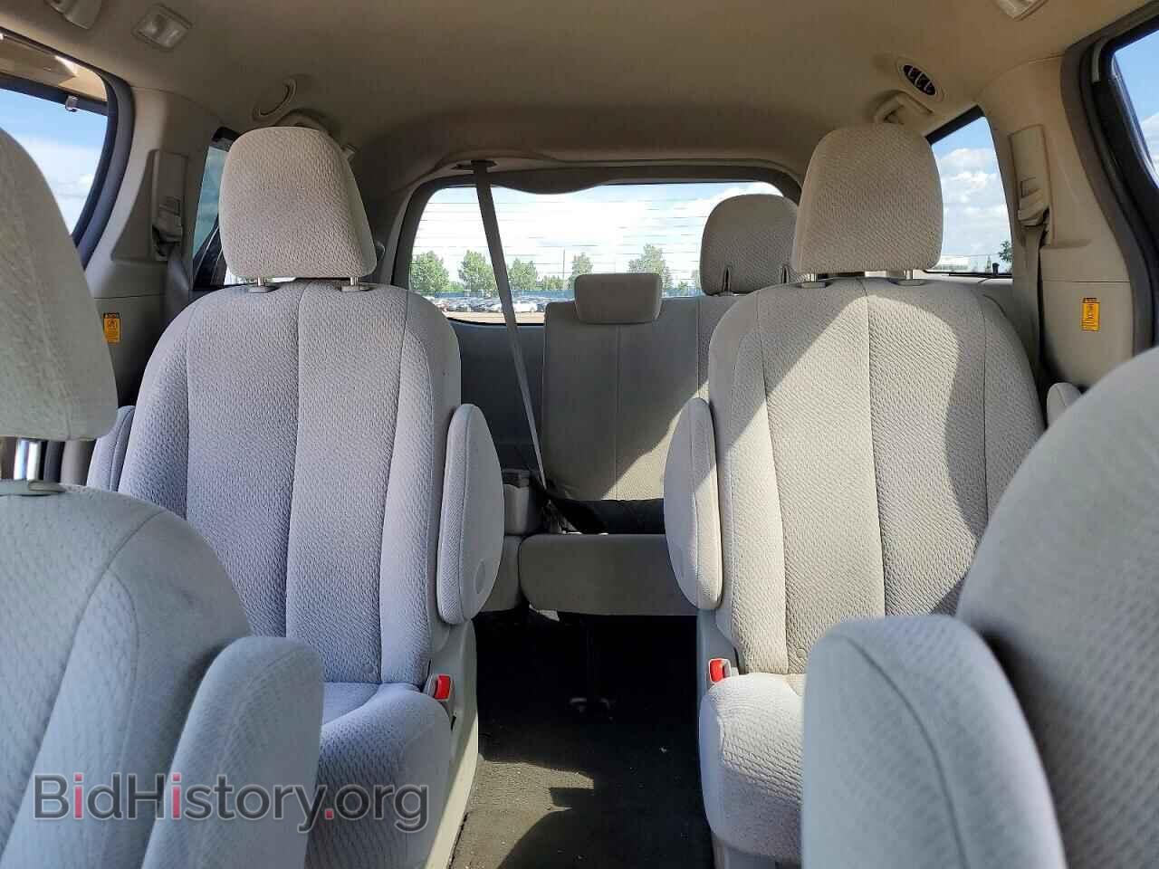 2011 TOYOTA SIENNA - VIN: 5TDJK3DC2BS009593 - Фото 10