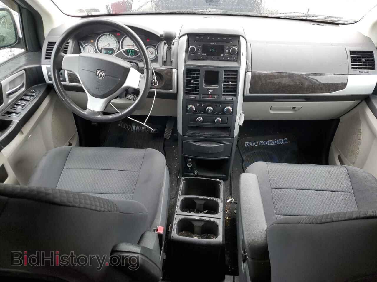 2010 DODGE CARAVAN - VIN: 2D4RN5D11AR461842 - Photo 8