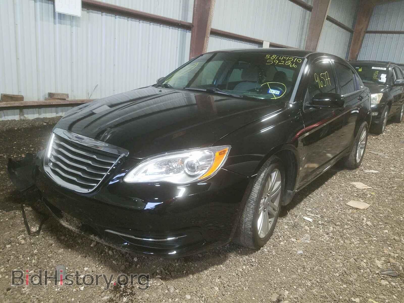 2013 CHRYSLER 200 - VIN: 1C3CCBBB0DN592866 - Фото 2