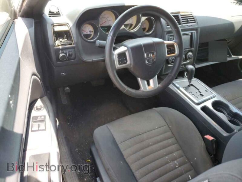 2012 Dodge CHALLENGER (VIN 2C3CDYAG1CH228167) — photo 8 of 12