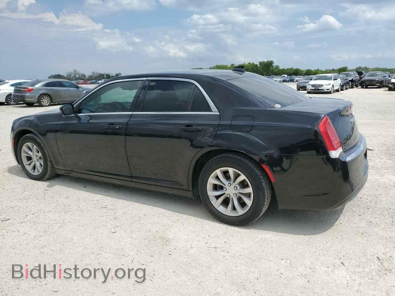 2016 CHRYSLER 300 - VIN: 2C3CCAAG2GH224354 - Фото 2