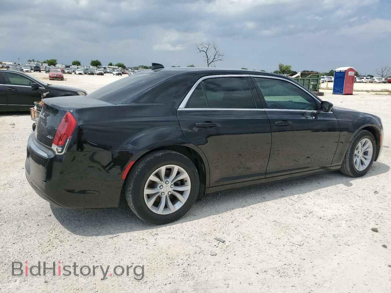 2016 CHRYSLER 300 - VIN: 2C3CCAAG2GH224354 - Фото 3