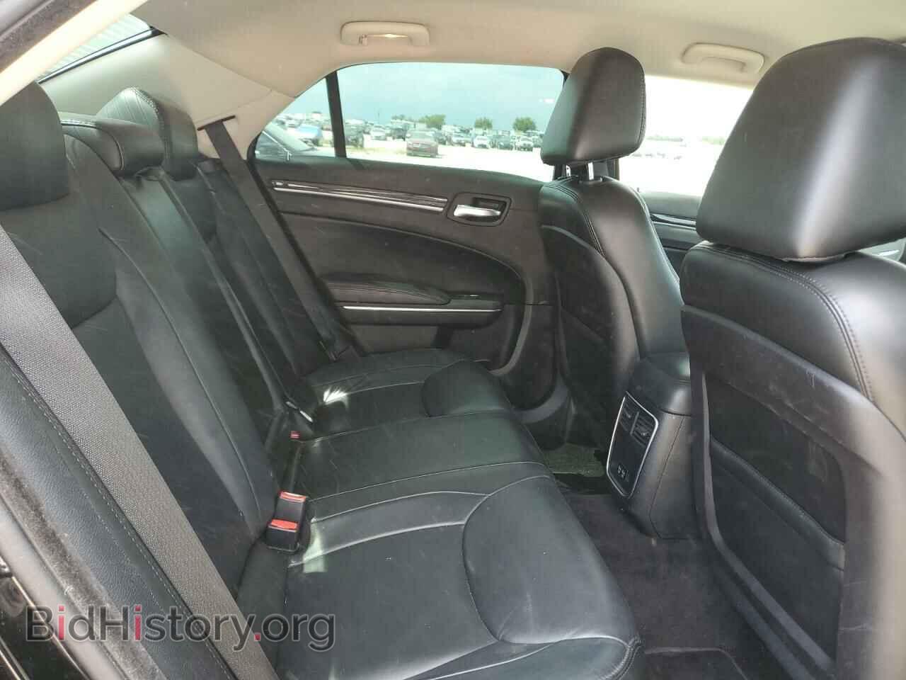 2016 CHRYSLER 300 - VIN: 2C3CCAAG2GH224354 - Фото 10