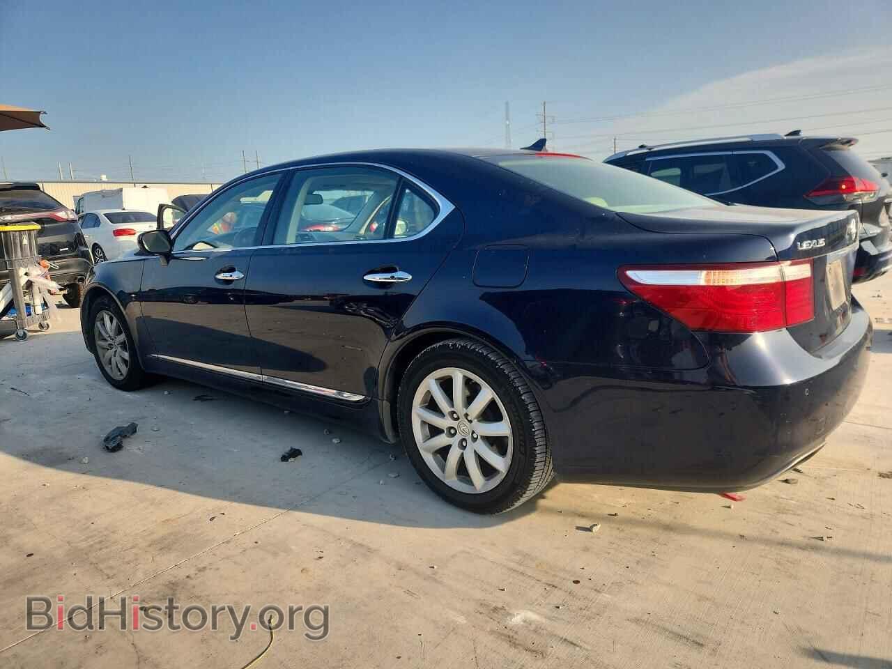 2007 LEXUS LS460 - VIN: JTHGL46F975015360 - Photo 2