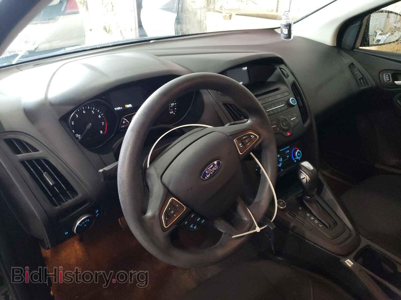 2016 FORD FOCUS - VIN: 1FADP3F21GL371934 - Photo 9