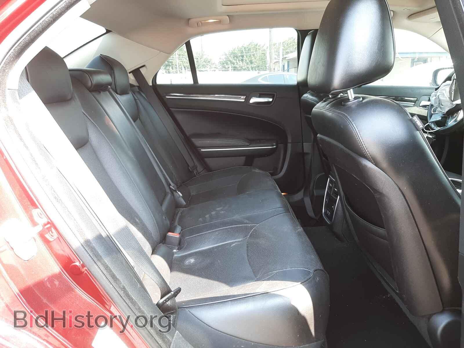 2019 CHRYSLER 300 - VIN: 2C3CCAEG4KH564656 - Фото 6