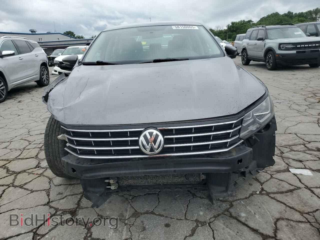 2017 VOLKSWAGEN PASSAT - VIN: 1VWAT7A32HC078610 - Фото 5