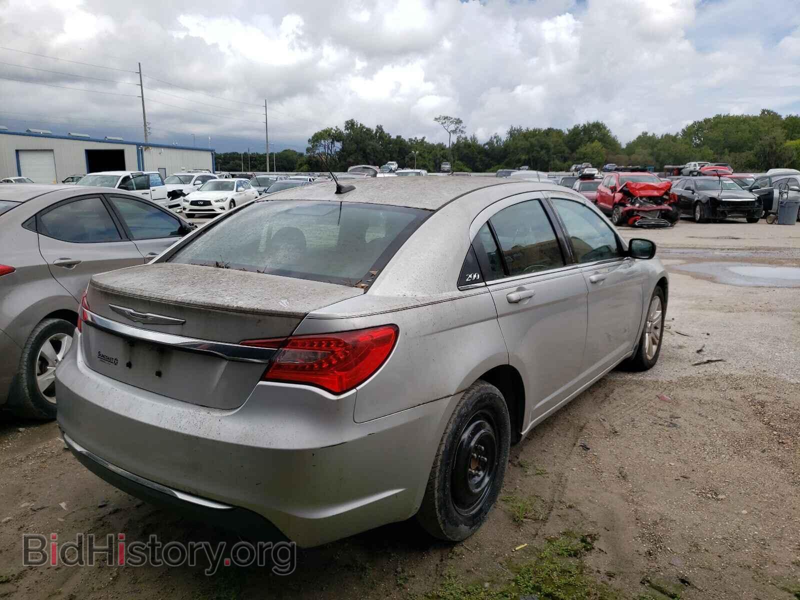 2012 CHRYSLER 200 - VIN: 1C3CCBBG2CN139942 - Фото 4