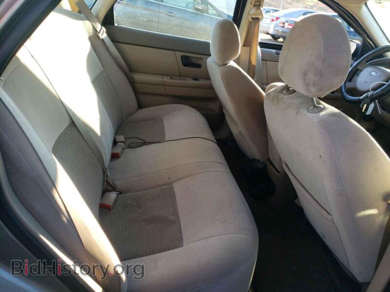 2006 Ford TAURUS (VIN 1FAFP53U56A241613) — photo 6 of 10