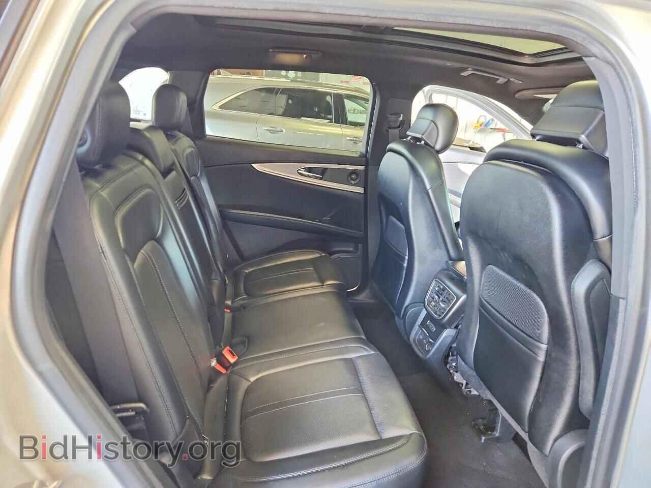 2019 LINCOLN NAUTILUS - VIN: 2LMPJ8LP2KBL12843 - Photo 11