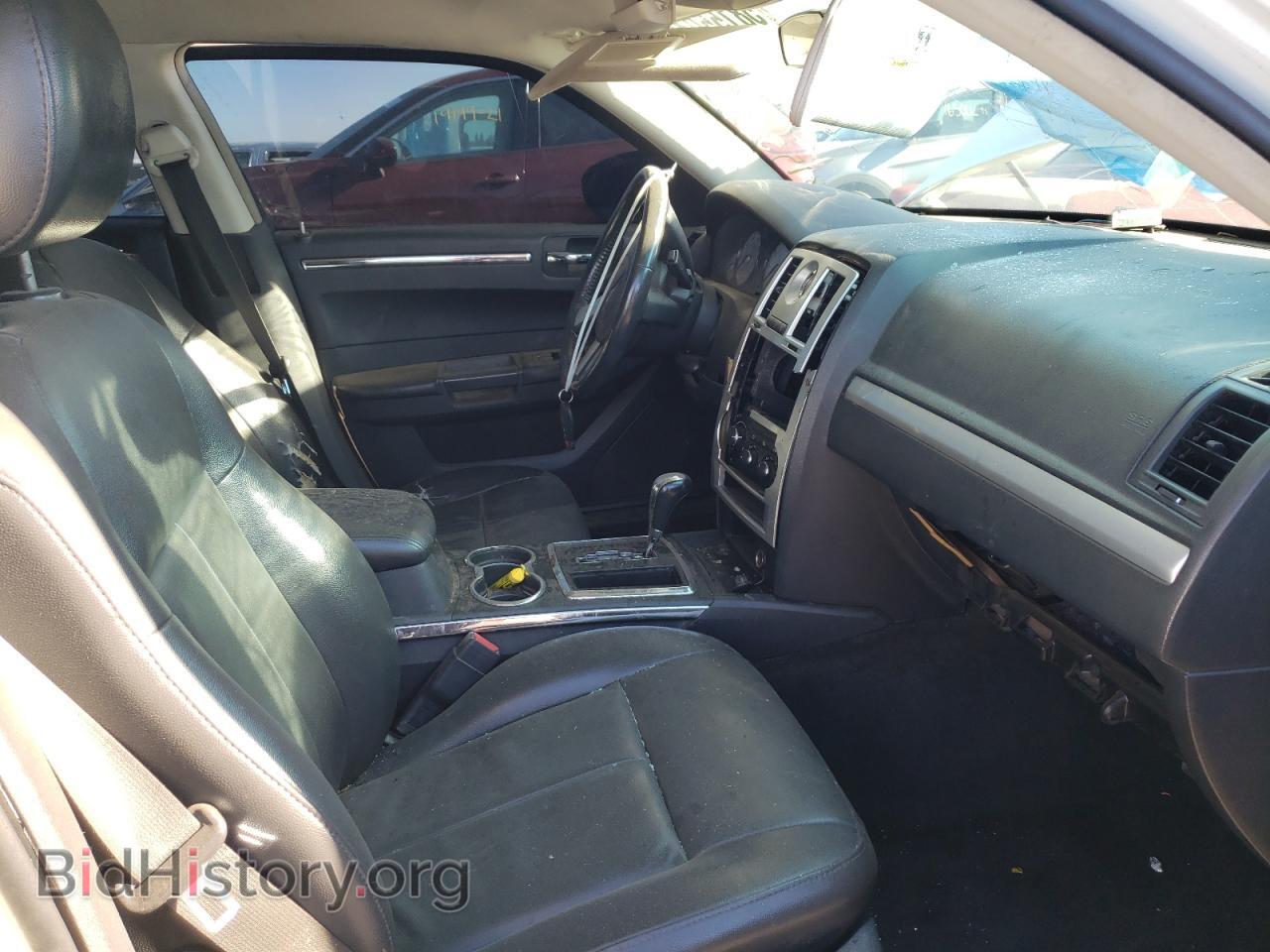 2010 CHRYSLER 300 - VIN: 2C3CA5CV2AH327421 - Фото 5