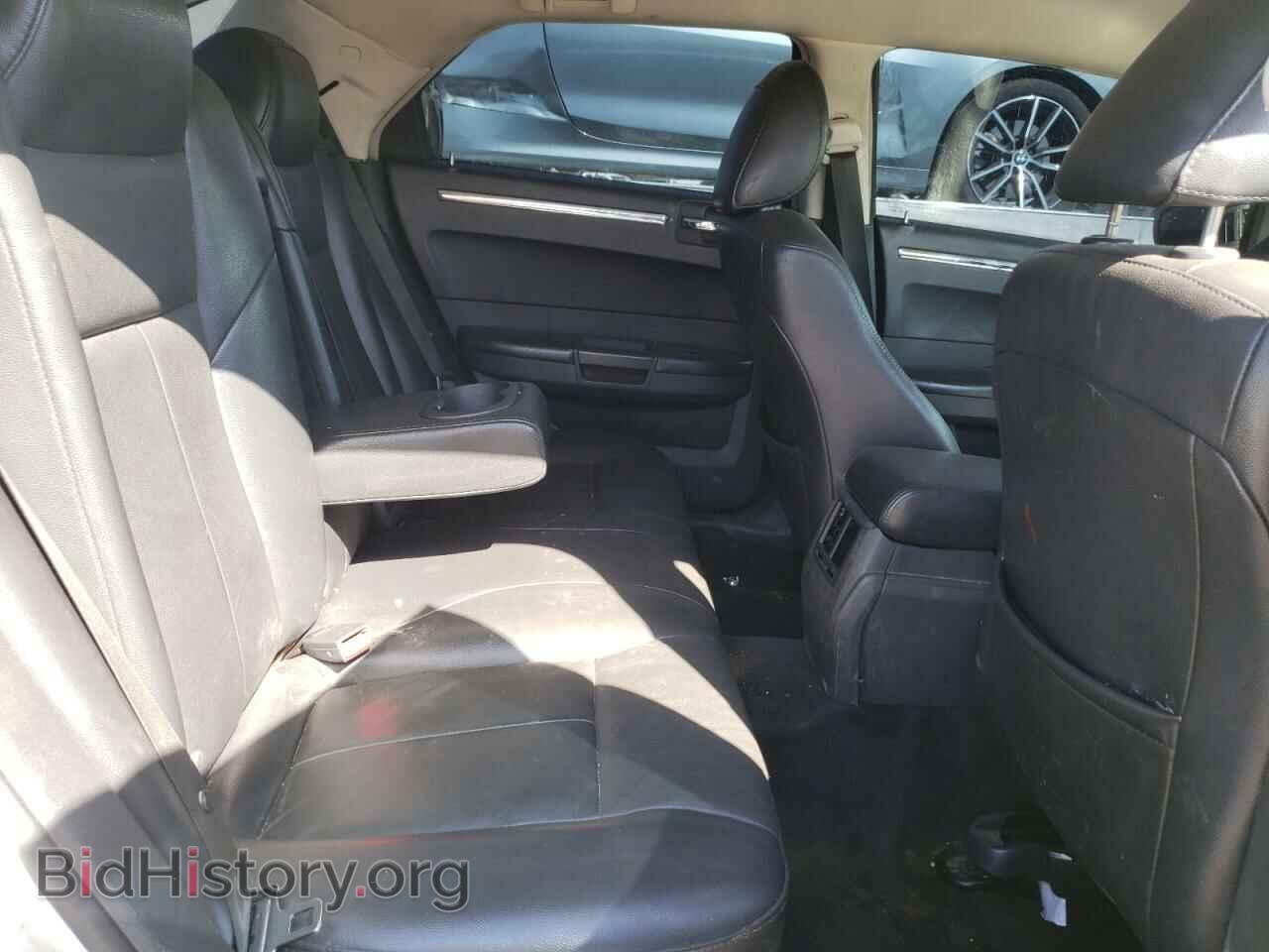 2010 CHRYSLER 300 - VIN: 2C3CA5CV2AH327421 - Фото 6