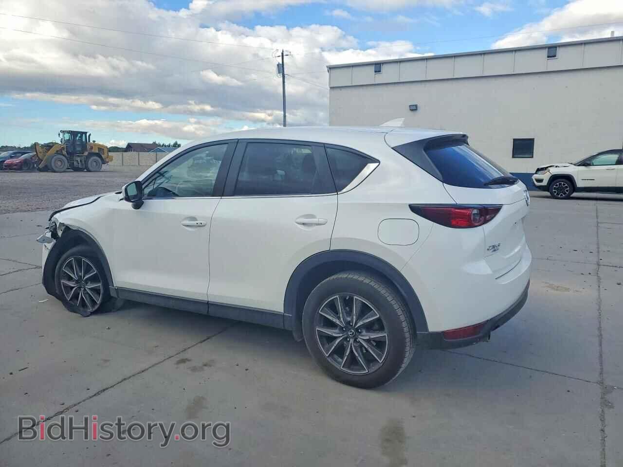 2018 MAZDA CX-5 - VIN: JM3KFBCM2J0403228 - Photo 2