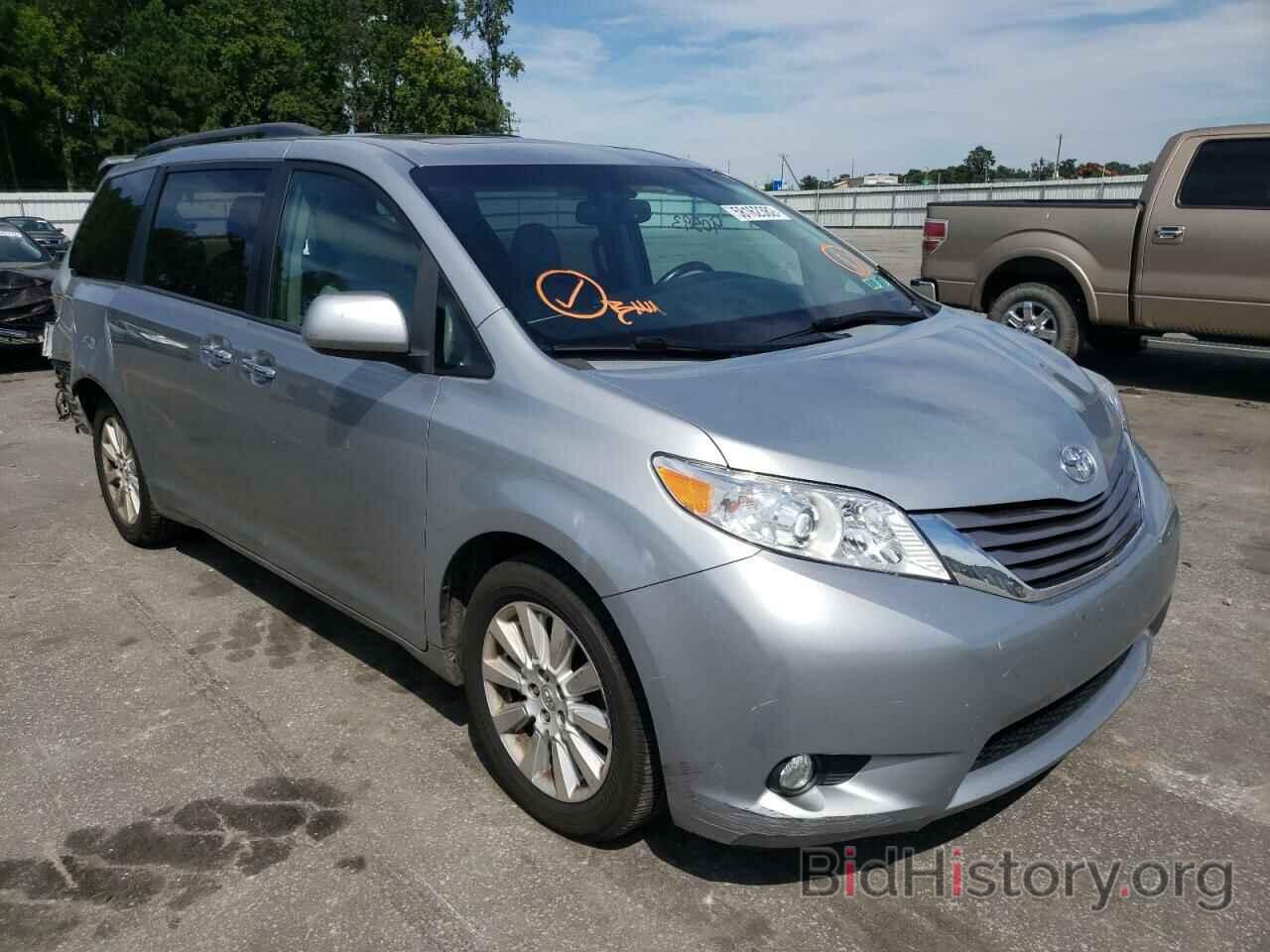 Photo 5TDDK3DC2FS110796 - TOYOTA SIENNA 2015