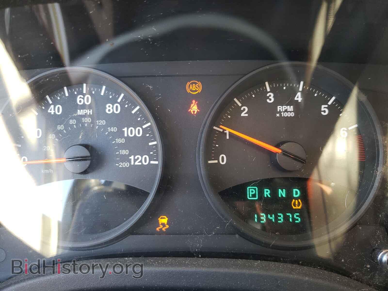 2011 JEEP COMPASS - VIN: 1J4NT1FA3BD213971 - Photo 8