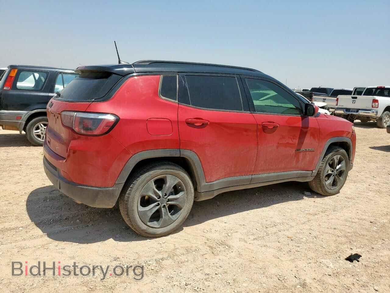 2018 JEEP COMPASS - VIN: 3C4NJCBB7JT300156 - Фото 3