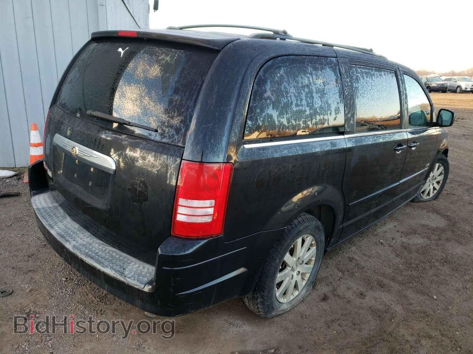 2008 CHRYSLER MINIVAN - VIN: 2A8HR54P78R830224 - Фото 4