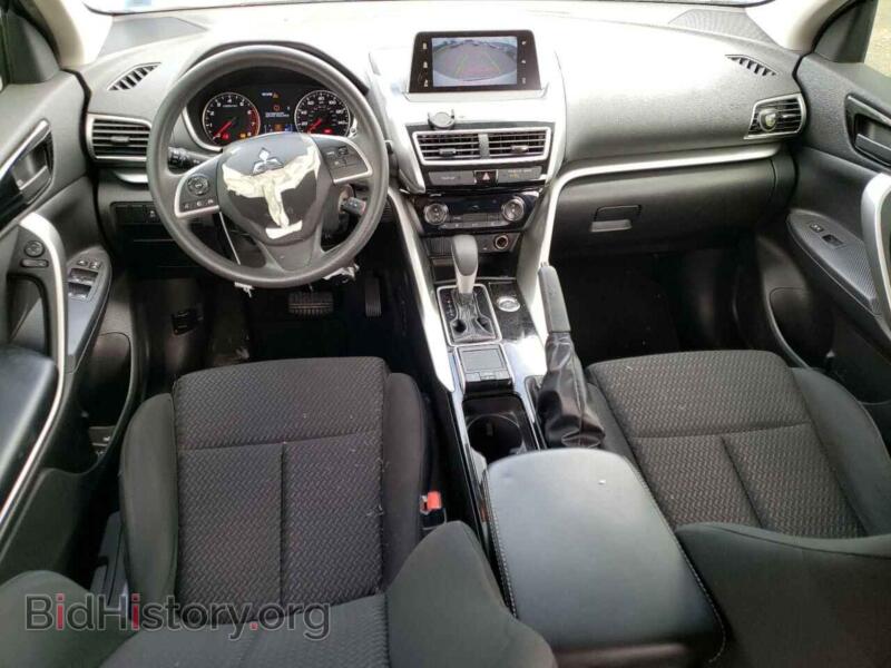 2018 Mitsubishi ECLIPSE (VIN JA4AT4AA0JZ051869) — photo 8 of 13