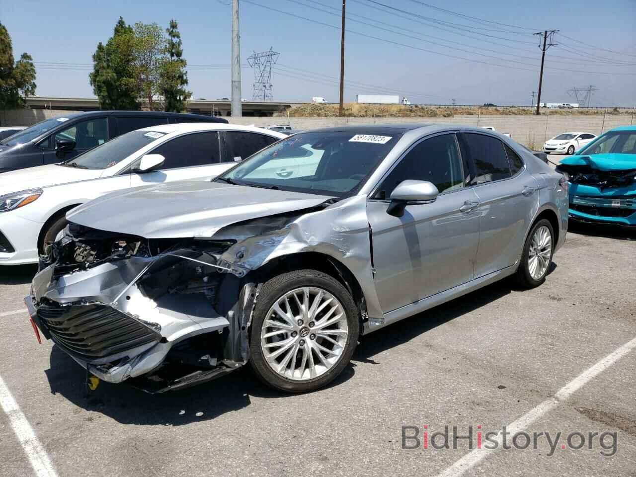 Photo 4T1BZ1HK5JU008448 - TOYOTA CAMRY 2018